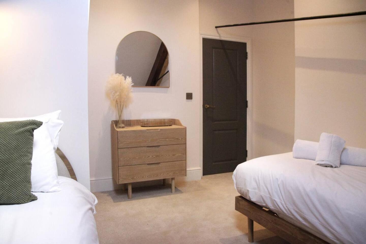 Pass The Keys Apartment 3 Old Conservative Club In Historic Town Caernarfon Extérieur photo
