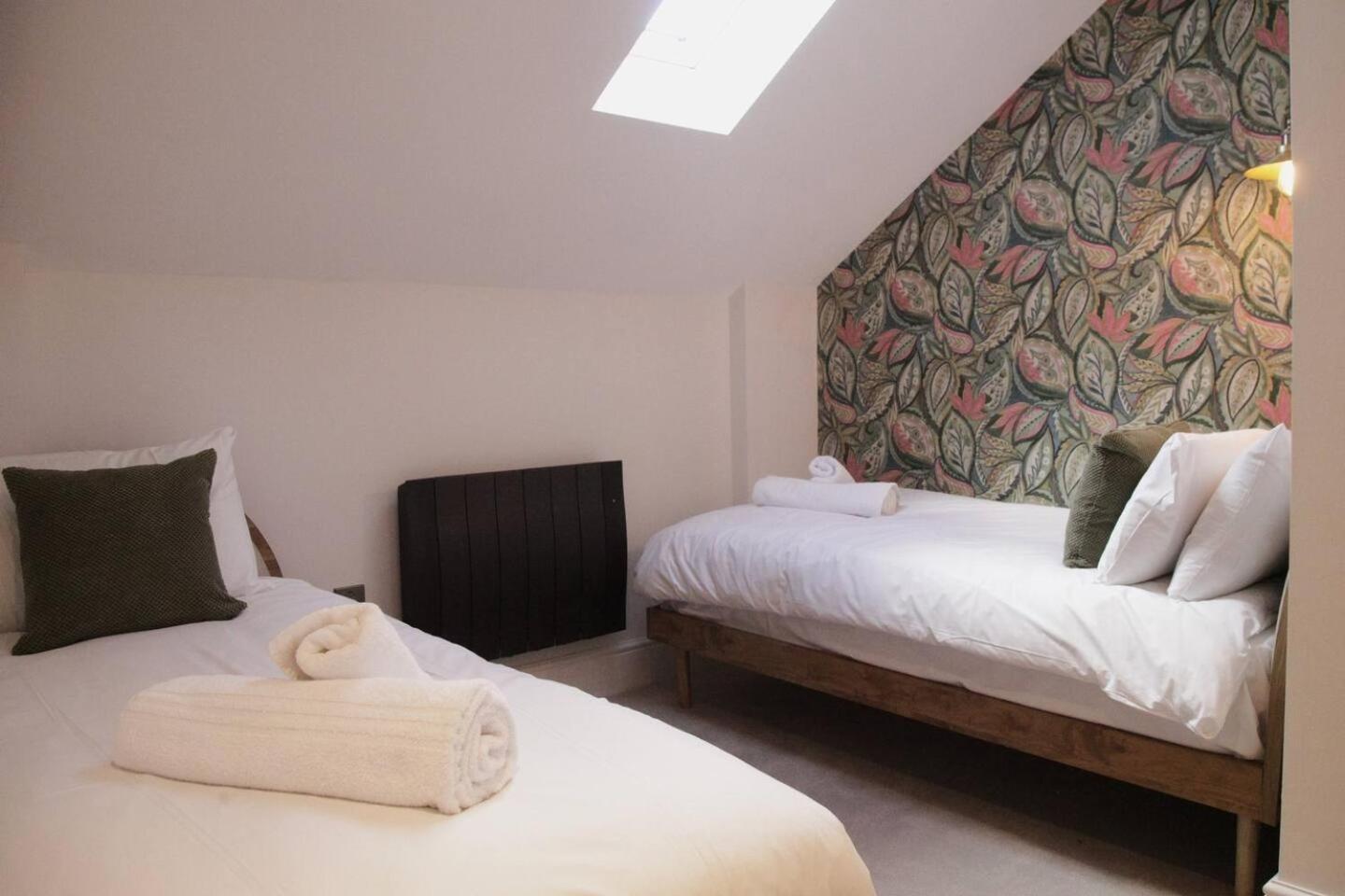 Pass The Keys Apartment 3 Old Conservative Club In Historic Town Caernarfon Extérieur photo