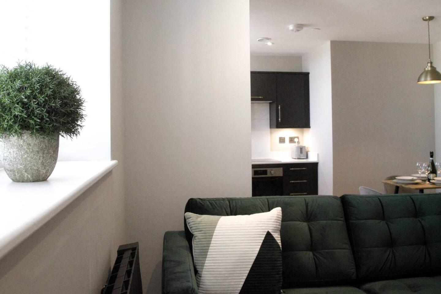 Pass The Keys Apartment 3 Old Conservative Club In Historic Town Caernarfon Extérieur photo